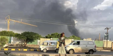 الحوثيون يسيطرون على المخا ويقتربون من مضيق باب المندب