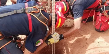 الجزائر: وفاة الطفل أيوب بعد 4 أيام من سقوطه في بئر بالبيض