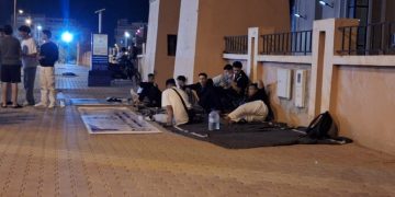 ورزازات: طلبة التمريض يبيتون ليلاً أمام مندوبية الصحة