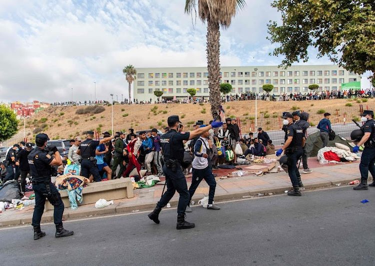 “80 تسجيلاً في اليوم” معدل يهدد بتمديد أزمة مهاجري سبتة لعامين