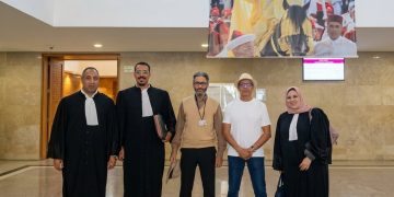مركز عدالة يتضامن مع صحافيي «لوبوكلاج» ويطالب بمحاكمة عادلة