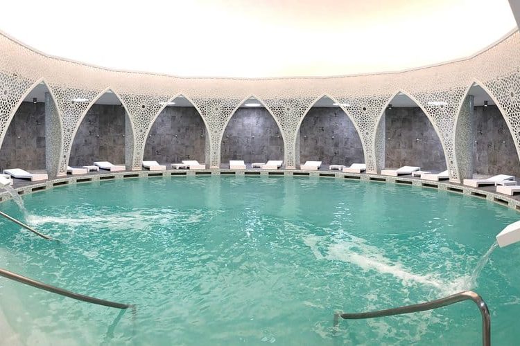 كيف توفي عبد الرحيم حريال؟ شهادة إدارية تثير تساؤلات حول مضاعفات تنفسية مرتبطة بمياه حامة ذات مياه ساخنة