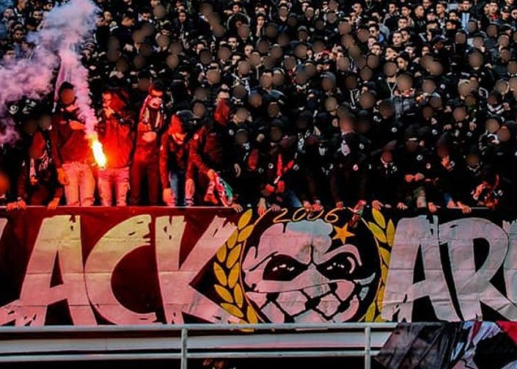 جماهير الجيش الملكي تنتفض ضد شروط الولوج إلى ملعب مولاي عبد الله