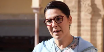 منتدى يتهم فاطمة الزهزاء المنصوري بخدش الحياء كرئيسة حكومة مكلفة